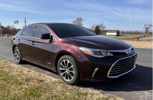 2018 Toyota Avalon Hybrid Limited