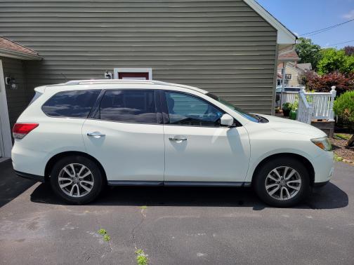 2016 Nissan Pathfinder SV