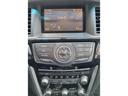 2016 Nissan Pathfinder SV