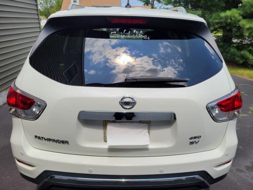 2016 Nissan Pathfinder SV