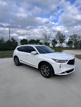 White 2022 Acura MDX Technology Package
