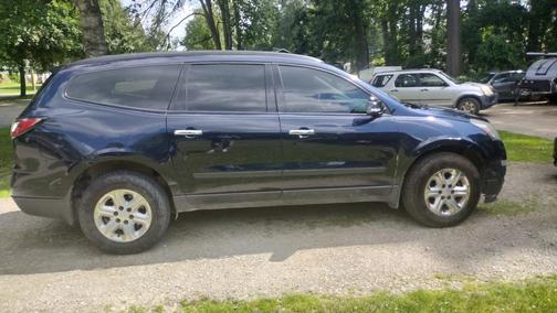 Blue 2017 Chevrolet Traverse LS