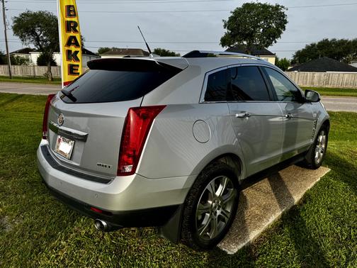 Silver 2011 Cadillac SRX Turbo Premium
