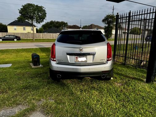 Silver 2011 Cadillac SRX Turbo Premium