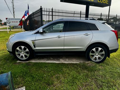 Silver 2011 Cadillac SRX Turbo Premium