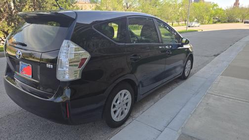 2013 Toyota Prius v Two