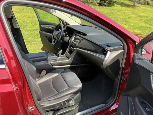 Red 2017 Cadillac XT5 Luxury