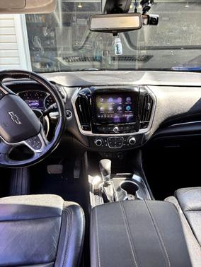 Black 2021 Chevrolet Traverse RS