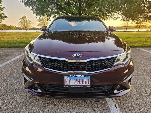 Red 2019 Kia Optima EX