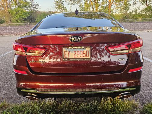 Red 2019 Kia Optima EX