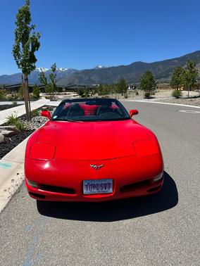 Red 1998 Chevrolet Corvette Base