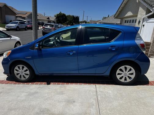 2012 Toyota Prius c Two