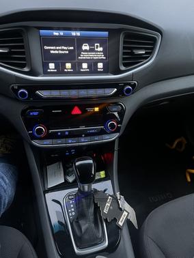 2017 Hyundai IONIQ Hybrid Blue