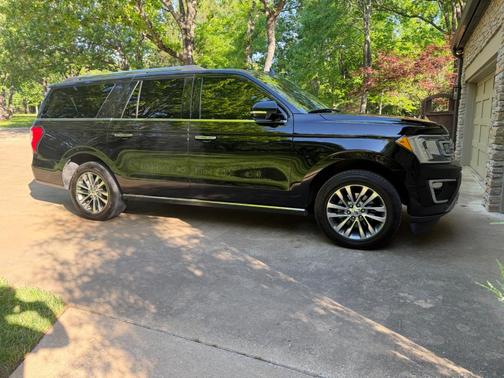 Black 2018 Ford Expedition Max Limited