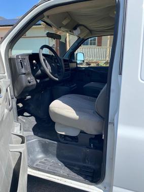 White 2009 Chevrolet Express 3500 Cargo