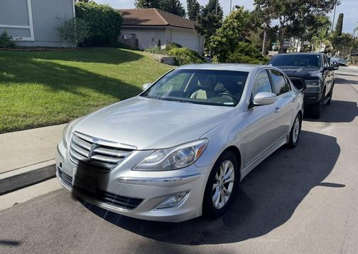 2013 Hyundai Genesis 3.8