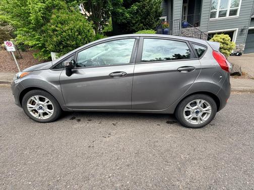 Gray 2014 Ford Fiesta SE