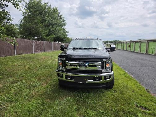 Black 2017 Ford F-250 XLT