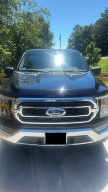 Black 2022 Ford F-150 XLT