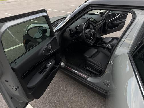 Gray 2021 MINI Clubman Cooper S