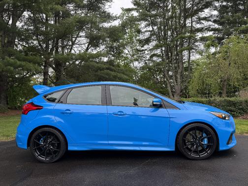 Blue 2017 Ford Focus RS Base