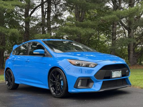 Blue 2017 Ford Focus RS Base