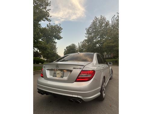 2010 Mercedes-Benz C-Class C 63 AMG