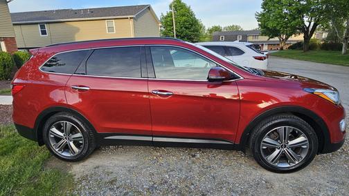 Red 2016 Hyundai SANTA FE Limited