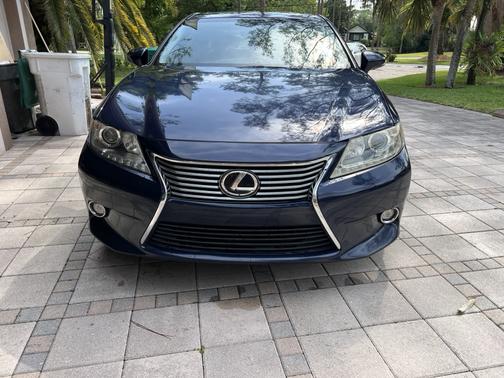 2015 Lexus ES 350 Crafted Line
