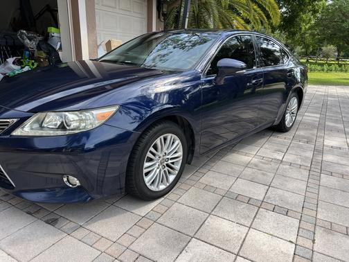 2015 Lexus ES 350 Crafted Line