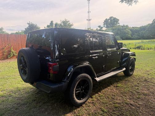 Black 2021 Jeep Wrangler Unlimited Sahara