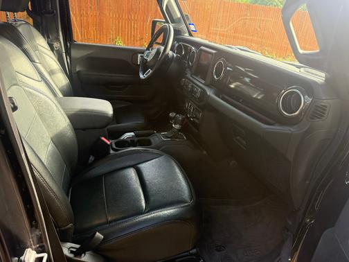 Black 2021 Jeep Wrangler Unlimited Sahara
