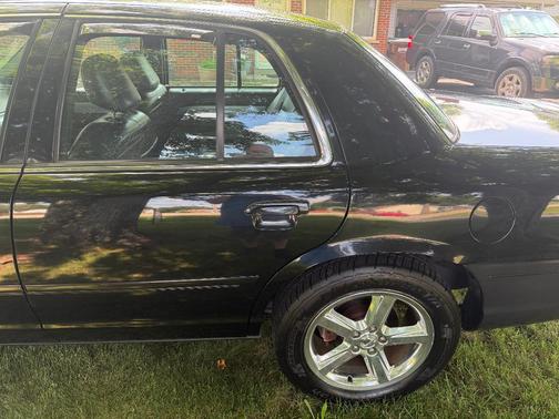 Black 2003 Mercury Marauder Base