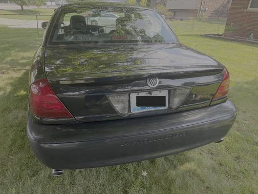 Black 2003 Mercury Marauder Base