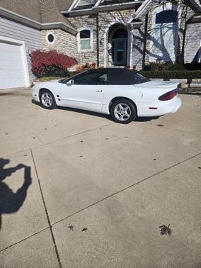2002 Pontiac Firebird Base