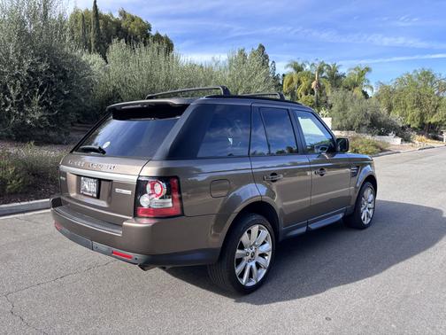 Brown 2013 Land Rover Range Rover Sport HSE