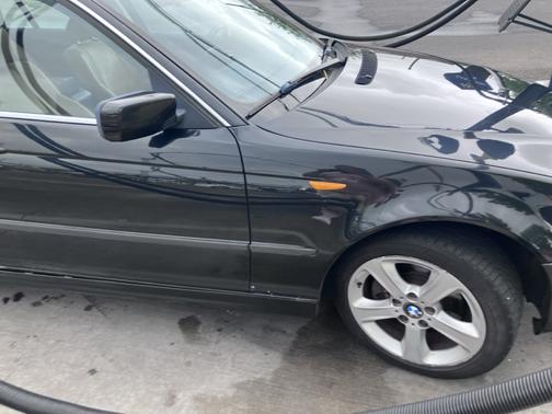 2005 BMW 325 xi Sport