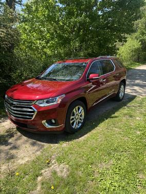 Red 2018 Chevrolet Traverse High Country