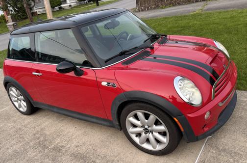 2006 MINI Cooper S Base