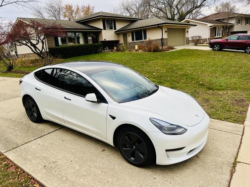2023 Tesla Model 3 Base