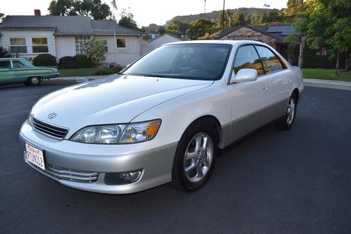 2001 Lexus ES 300 Base