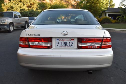2001 Lexus ES 300 Base