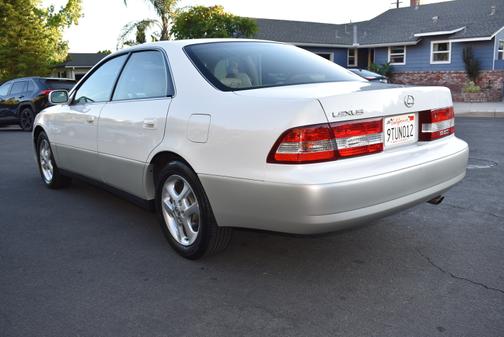 2001 Lexus ES 300 Base