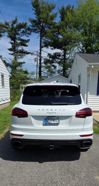 White 2016 Porsche Cayenne Cayenne