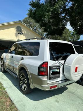 2002 Mitsubishi Montero XLS