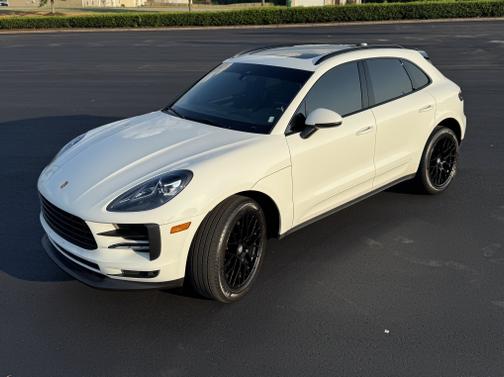 2020 Porsche Macan Base