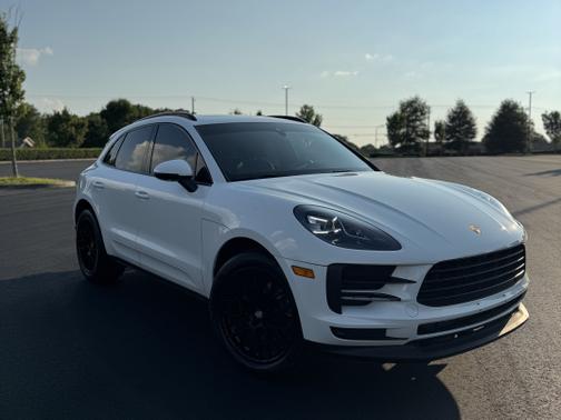 2020 Porsche Macan Base