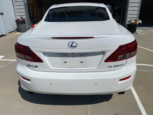 Photo 2 of 12 of 2010 Lexus IS 250C Base