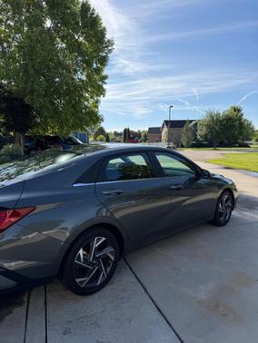 Gray 2025 Hyundai ELANTRA SEL Convenience
