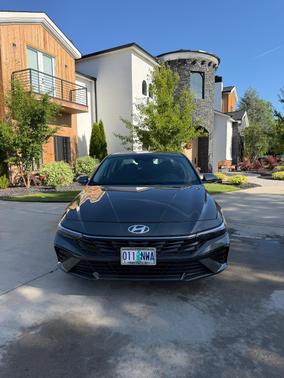 Gray 2025 Hyundai ELANTRA SEL Convenience